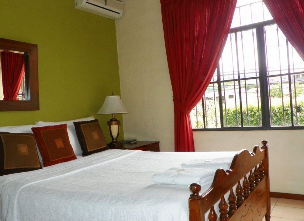 Hotel San Mateo 3*
